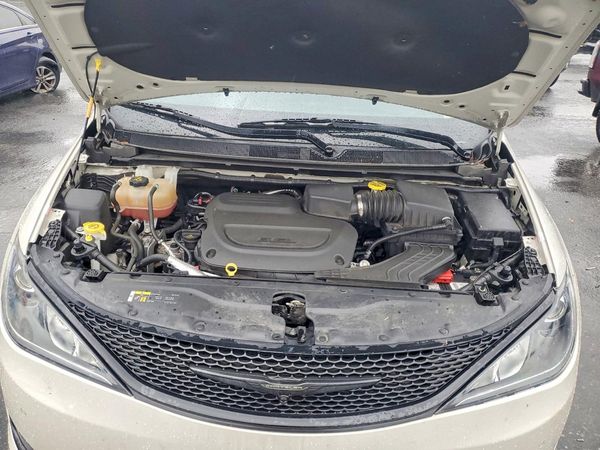 2019 CHRYSLER PACIFICA