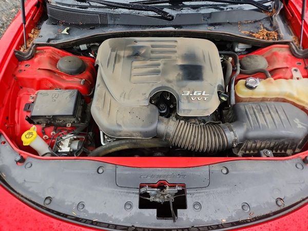 2015 DODGE CHARGER SXT