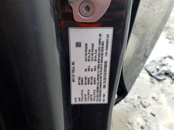 2025 TESLA MODEL 3 — VINS