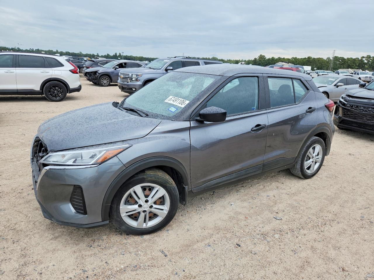 2024 NISSAN KICKS S