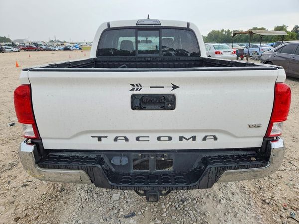 2017 TOYOTA TACOMA