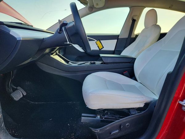 2021 TESLA MODEL Y — DENT