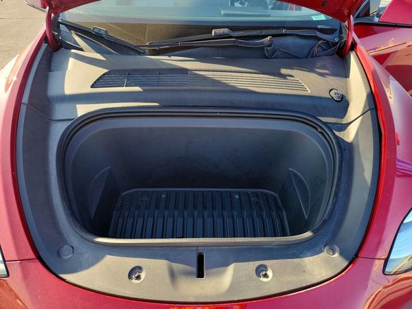2021 TESLA MODEL Y — Engine bay