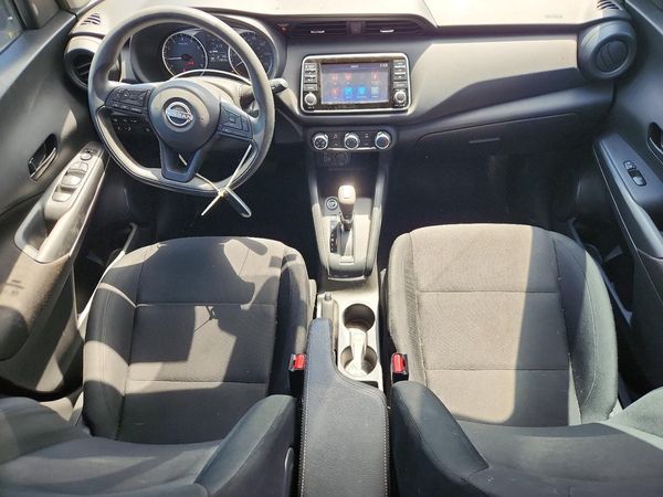 2024 NISSAN KICKS