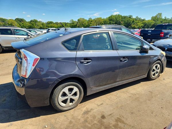 2012 TOYOTA PRIUS