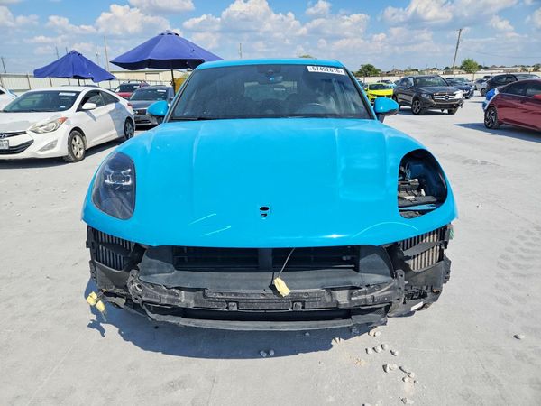 2021 PORSCHE MACAN