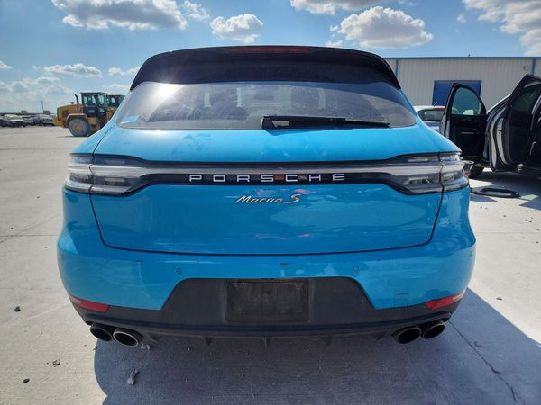 2021 PORSCHE MACAN