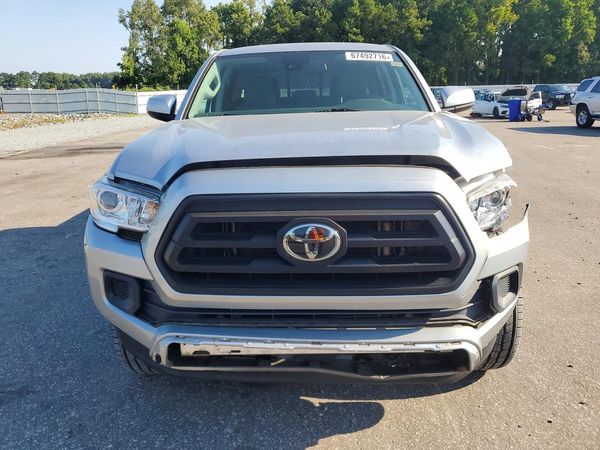 2022 TOYOTA TACOMA SR5