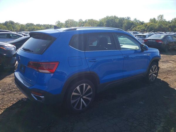 2022 VOLKSWAGEN TAOS SE