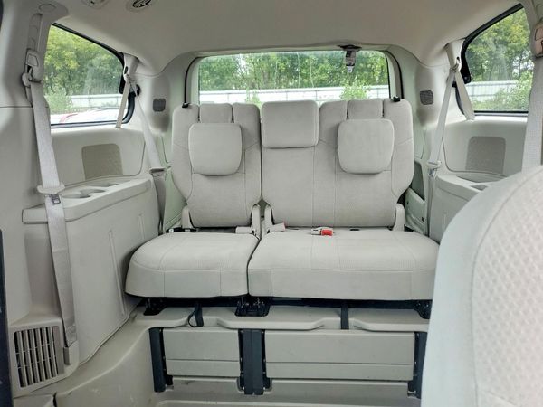 2013 DODGE GRAND CARAVAN SE