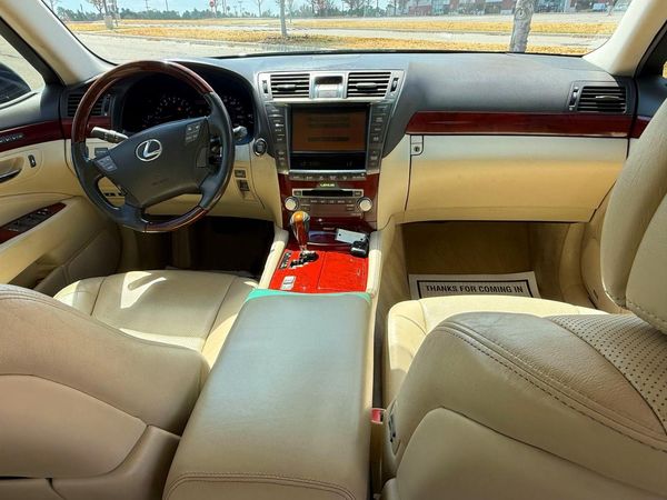 2012 LEXUS LS 460