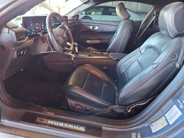 2024 FORD MUSTANG I4