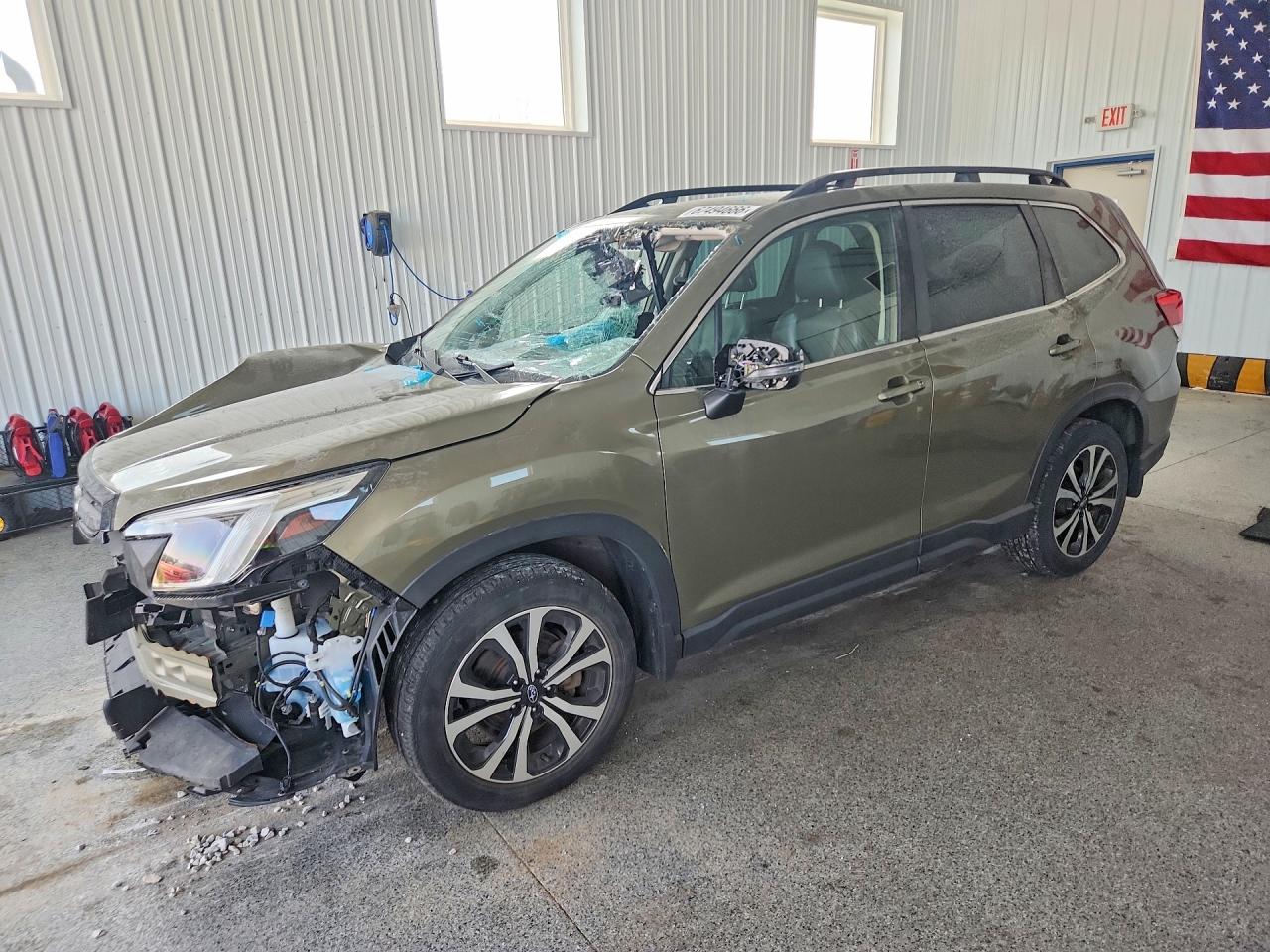 2022 SUBARU FORESTER