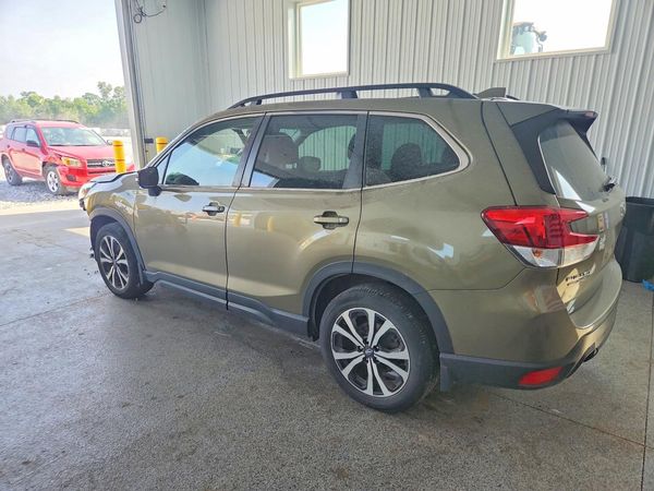 2022 SUBARU FORESTER