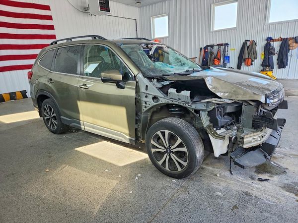 2022 SUBARU FORESTER