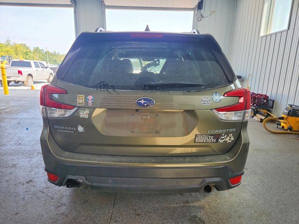 2022 SUBARU FORESTER