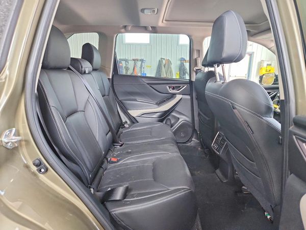 2022 SUBARU FORESTER