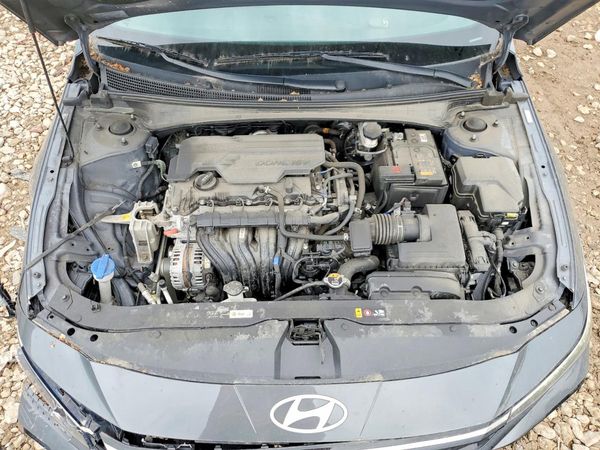 2024 HYUNDAI ELANTRA — Engine bay