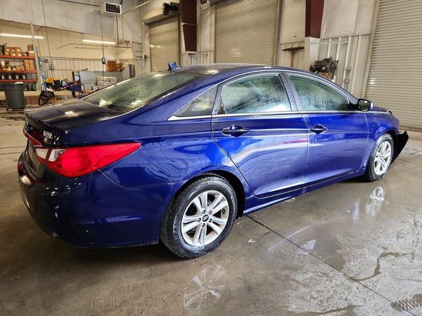 2012 HYUNDAI SONATA