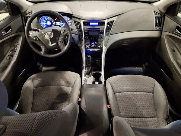 2012 HYUNDAI SONATA