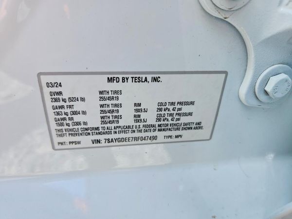 2024 TESLA MODEL Y