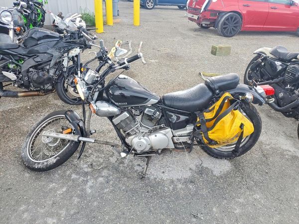 2022 YAMAHA XV250