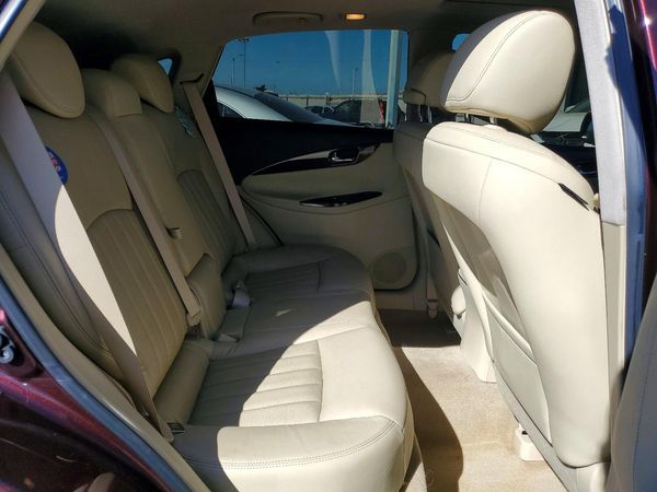 2016 INFINITI QX50