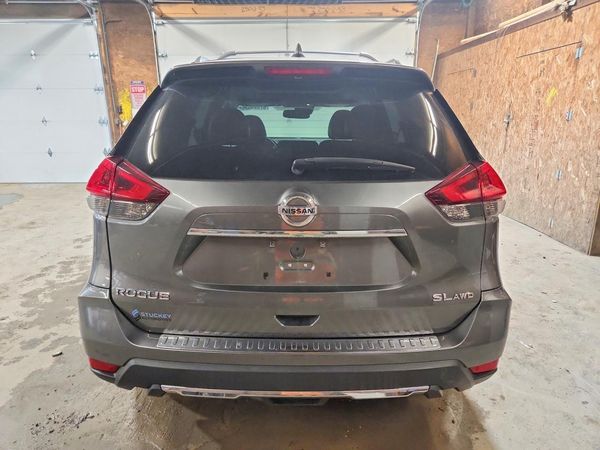 2018 NISSAN ROGUE