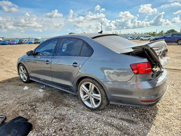 2017 VOLKSWAGEN JETTA GLI