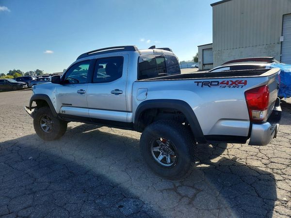 2017 TOYOTA TACOMA