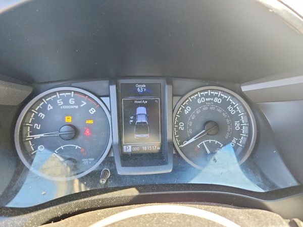 2017 TOYOTA TACOMA