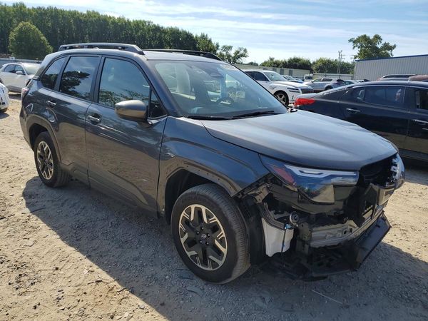 2025 SUBARU FORESTER
