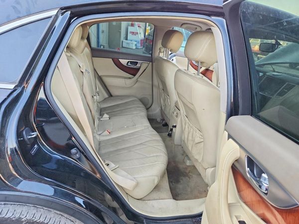2012 INFINITI FX35