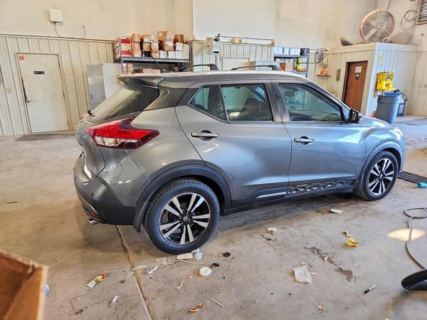 2020 NISSAN KICKS