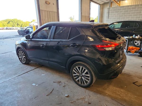 2021 NISSAN KICKS SV