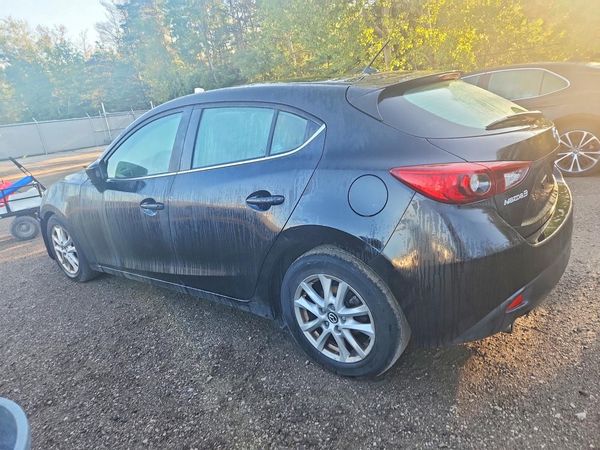 2015 MAZDA 3 Touring/GS