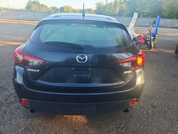 2015 MAZDA 3 Touring/GS