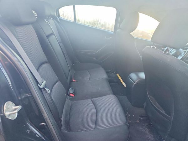 2015 MAZDA 3 Touring/GS