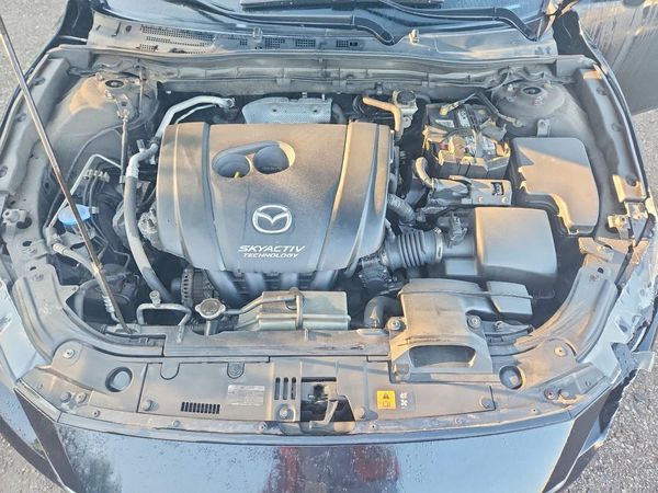 2015 MAZDA 3 Touring/GS
