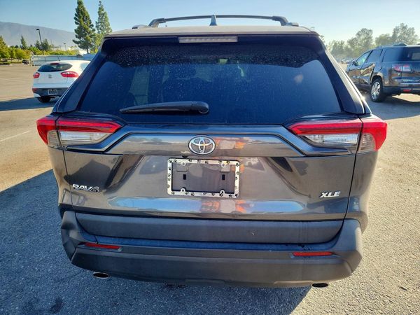2019 TOYOTA RAV4