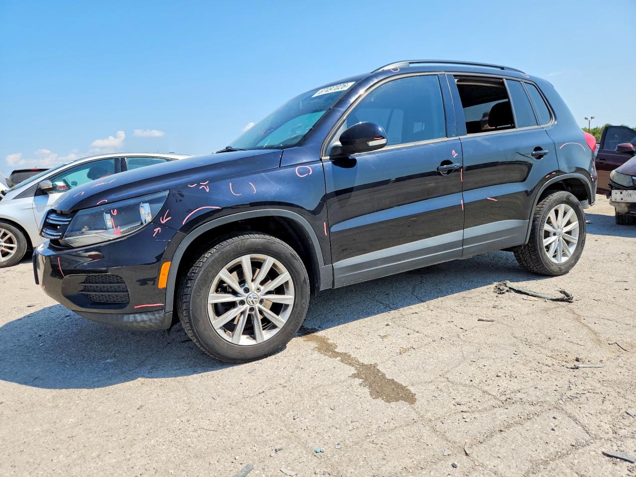2017 VOLKSWAGEN TIGUAN S, Limited