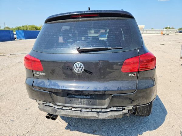 2017 VOLKSWAGEN TIGUAN S, Limited