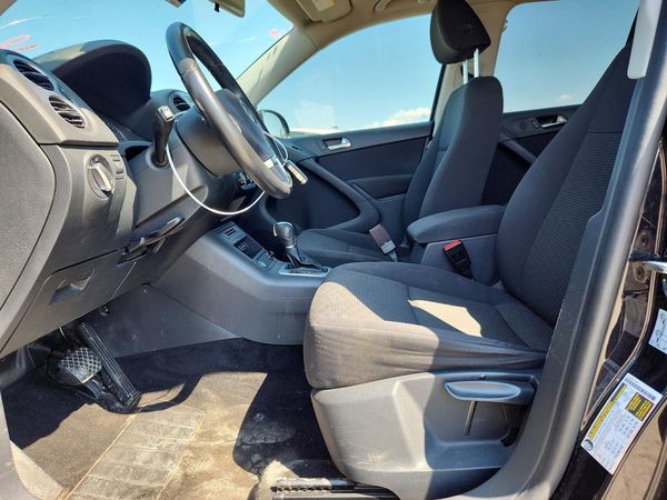 2017 VOLKSWAGEN TIGUAN S, Limited