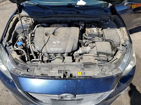 2015 MAZDA 3 Touring/GS — Engine bay