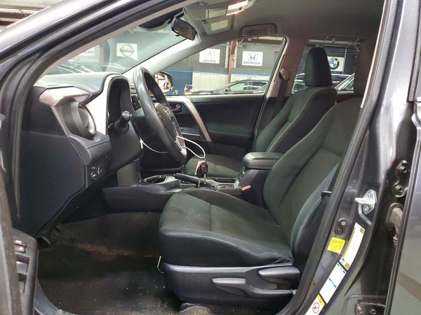 2018 TOYOTA RAV4 LE
