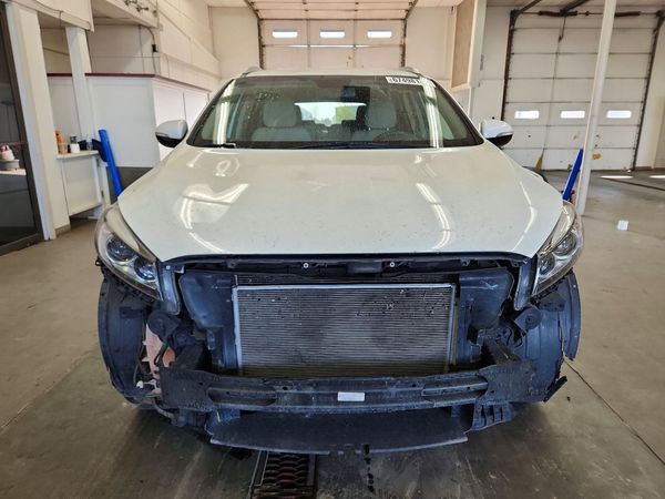 2016 KIA SORENTO L / LX