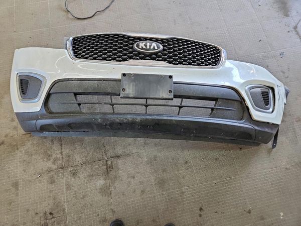 2016 KIA SORENTO L / LX