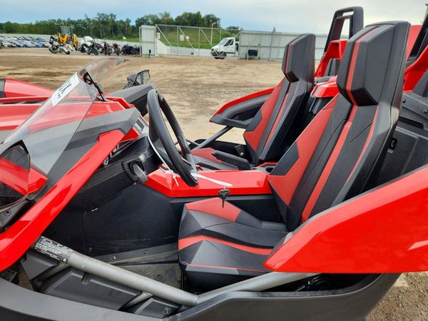 2016 POLARIS SLINGSHOT Open Cab — DENT