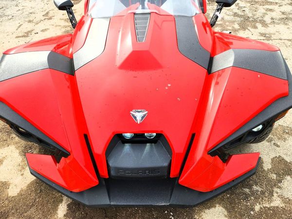 2016 POLARIS SLINGSHOT Open Cab — Engine bay
