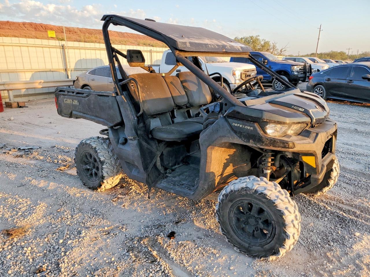 2023 CAN-AM DEFENDER Base/DPS/CONV